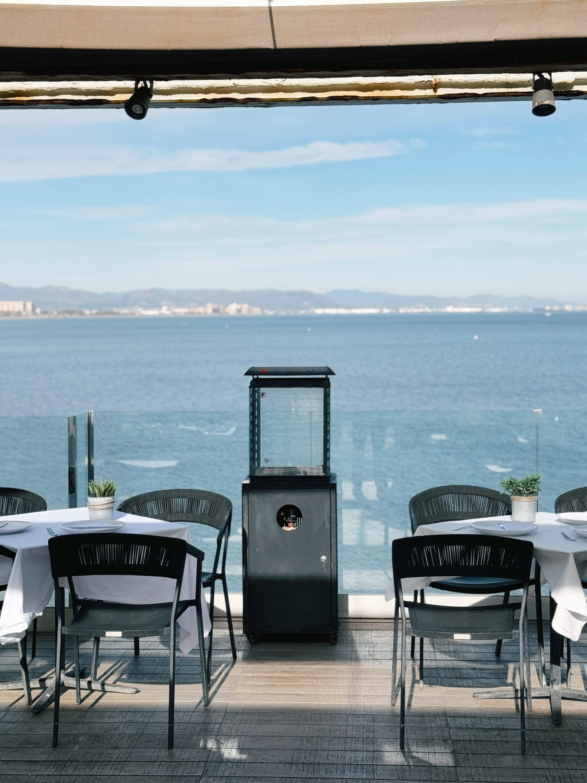 Created with RNI Films app. Profile 'Agfa Optima 200'